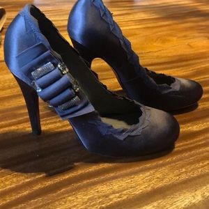 Tory Burch charcoal grey satin heels 9M